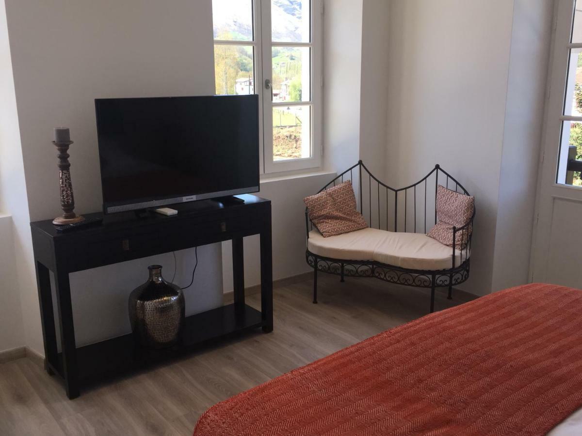 Villa Harriet Uhart-Cize Екстериор снимка